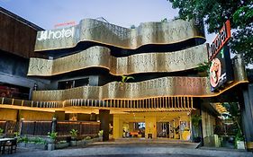 J4 Legian Hotel Bali